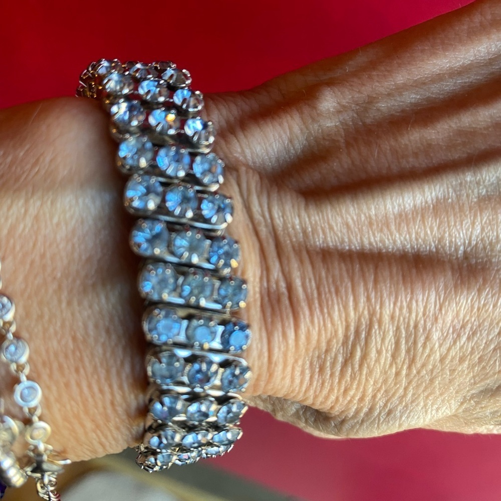 Vintage Baby Blue Crystal Cubic Zirconia  Stretch Bracelet 6 1/2 inch